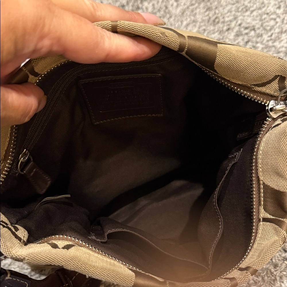 Coach Tan and Brown Signature Shoulder Bag gallery tote purse handbag designer - Picture 10 of 12